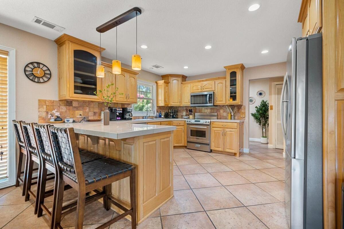 Steps To The Lake, Game Room & More! Sleeps 9 Lake Hamilton Exterior foto